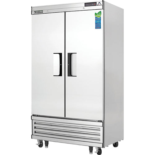 Everest EBNF2 39 3/8" 2 Section Solid Door Reach-In Freezer
